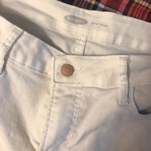 Old Navy super skinny white pants ankle